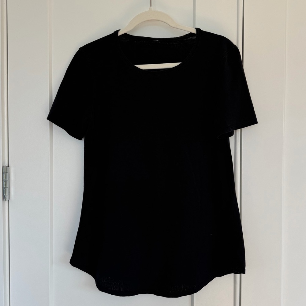 lululemon athletica Black Short Sleeve Tee